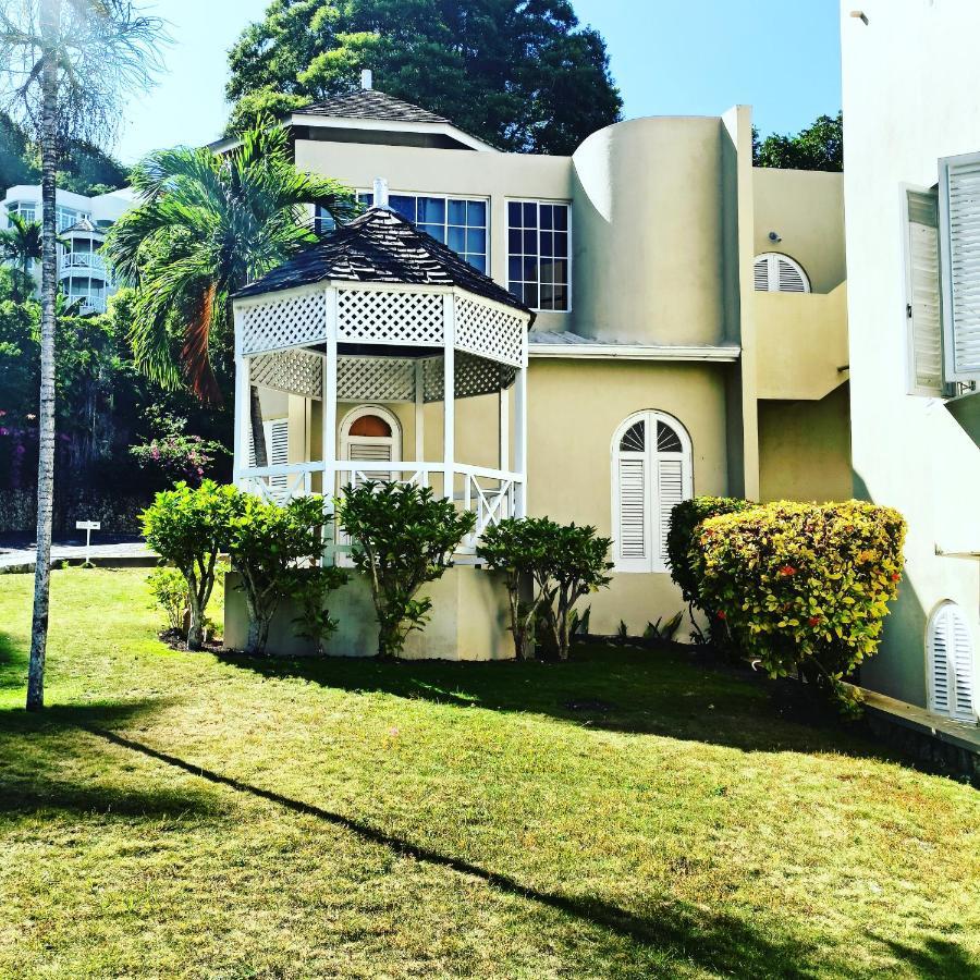 Columbus Heights Apt 26 F Ocho Rios Exterior photo