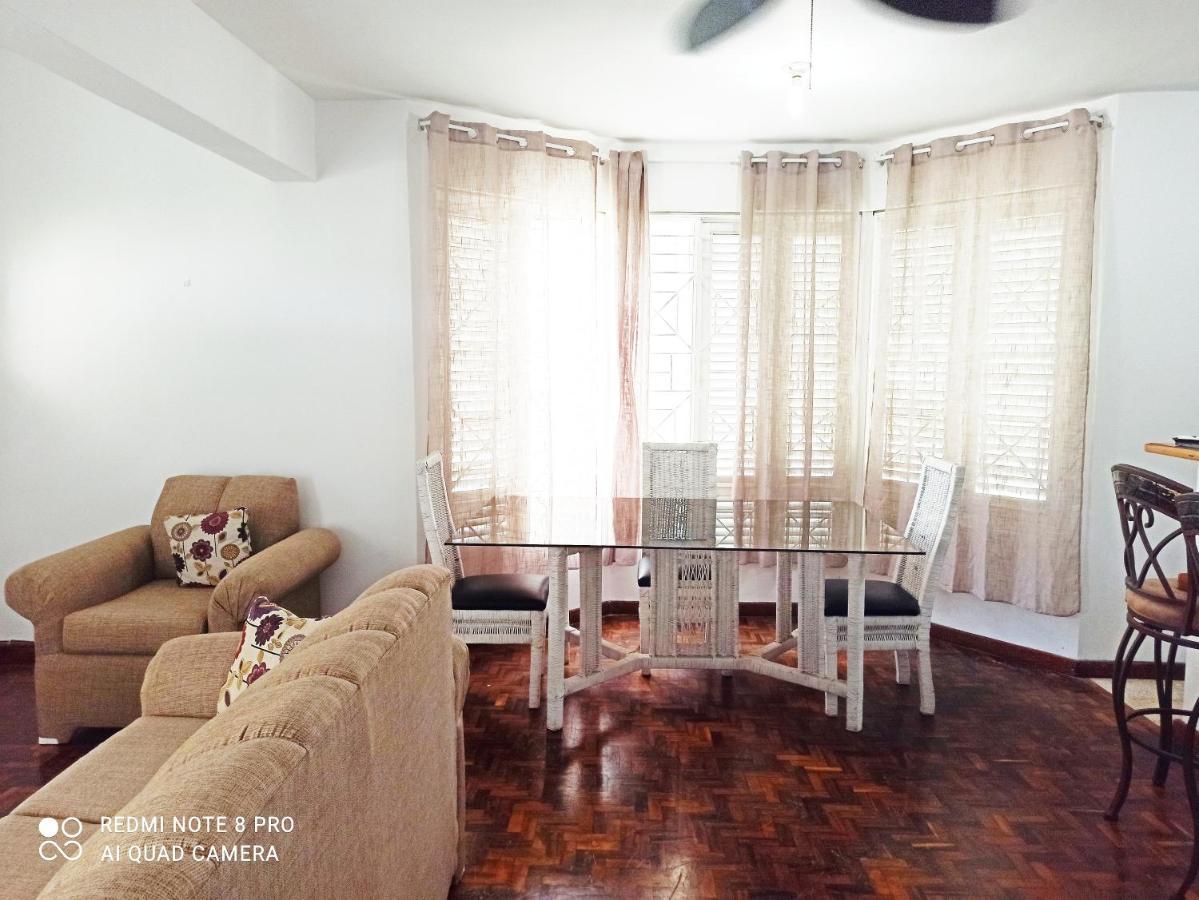 Columbus Heights Apt 26 F Ocho Rios Exterior photo